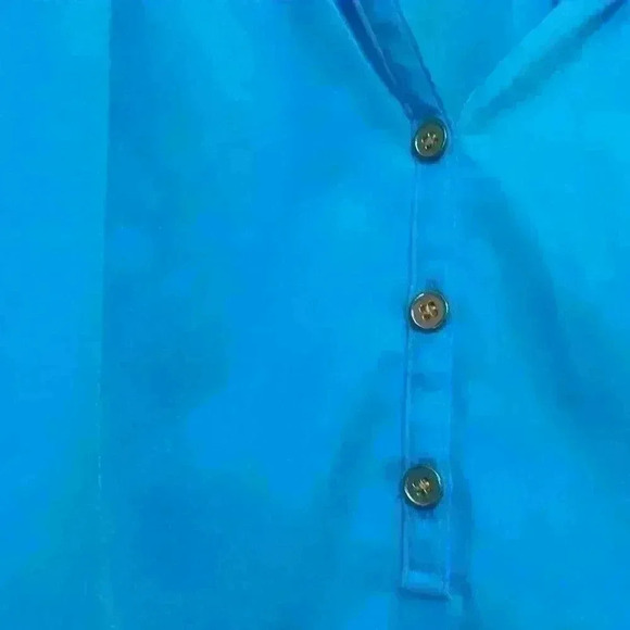 Blue Blouse Very Similar to Lilly Pulitzer Elsa Blouse. Machine washable 1U - Picture 3 of 6